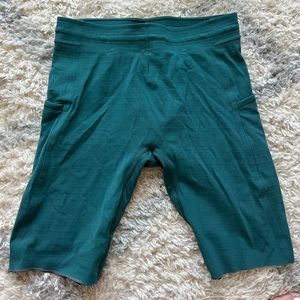 Lululemon Half Tights - Size Medium